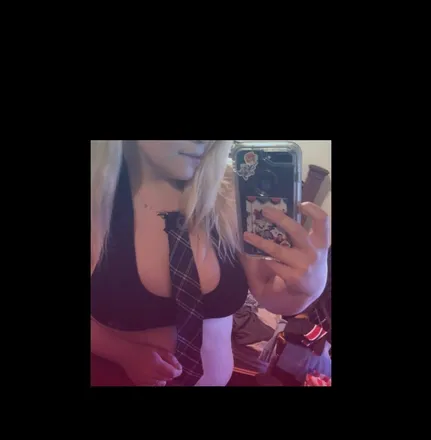 OnlyFans cuenta come-play_with-us45 header 2