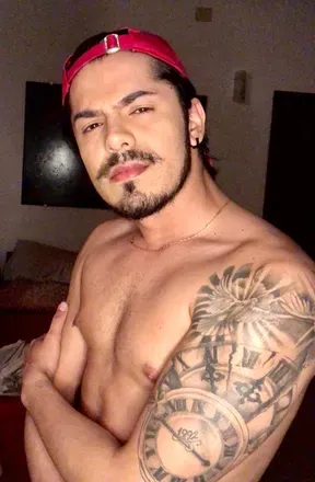 OnlyFans account  rayminuzzi avatar 1