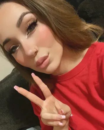 OnlyFans cuenta lilyanna2121 avatar 1