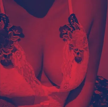 OnlyFans cuenta yuninna header 2