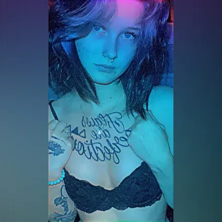 OnlyFans cuenta moodswingmisery avatar 1