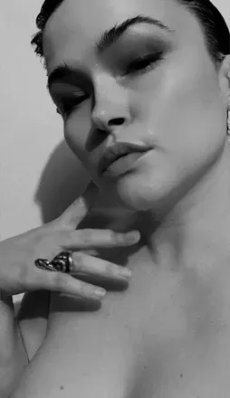 OnlyFans account  missmollyringwurm avatar 1