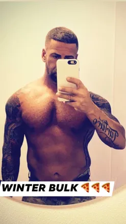 OnlyFans cuenta pizzaman00 header 2