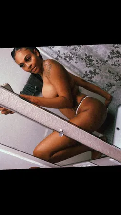 OnlyFans cuenta naughtykaay header 2