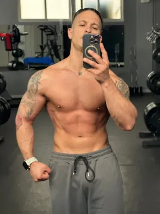OnlyFans cuenta manu37rf avatar 1