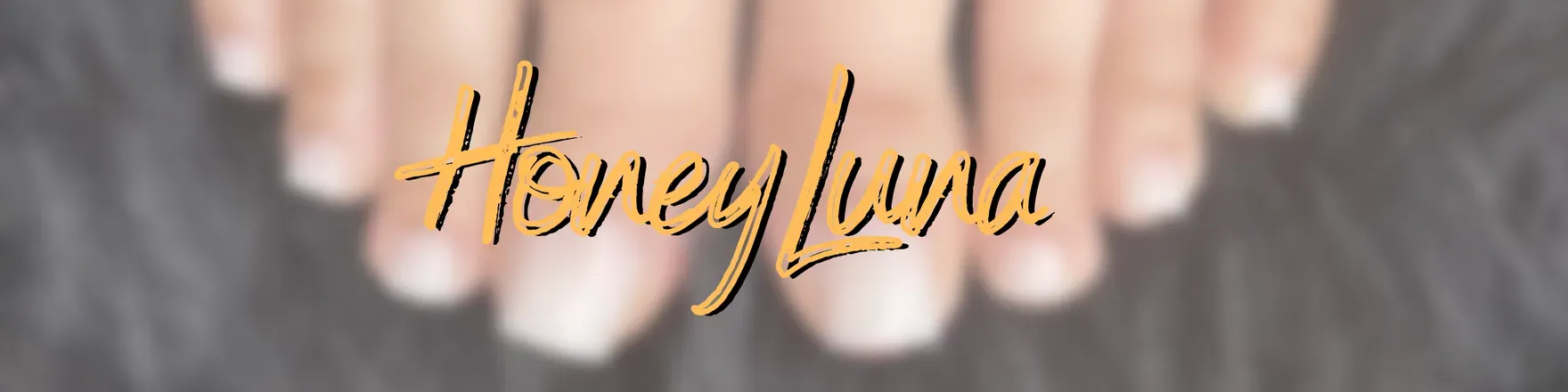 OnlyFans cuenta honeylunafeet header 2