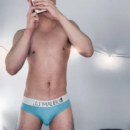 OnlyFans cuenta xvvivr avatar 1