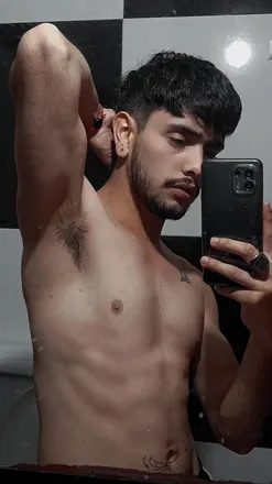 OnlyFans cuenta alexxhorm header 2