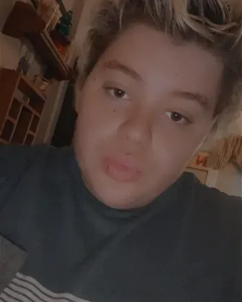 OnlyFans cuenta ay_ay_ron_18 avatar 1