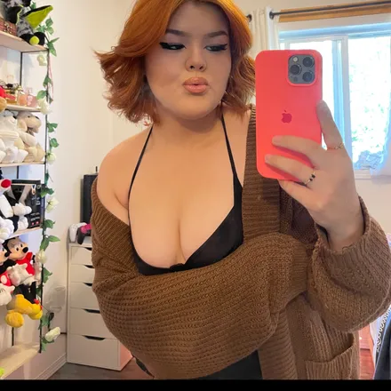 OnlyFans cuenta hillaryuwu header 2