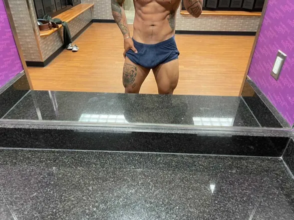 OnlyFans cuenta al3xd header 2