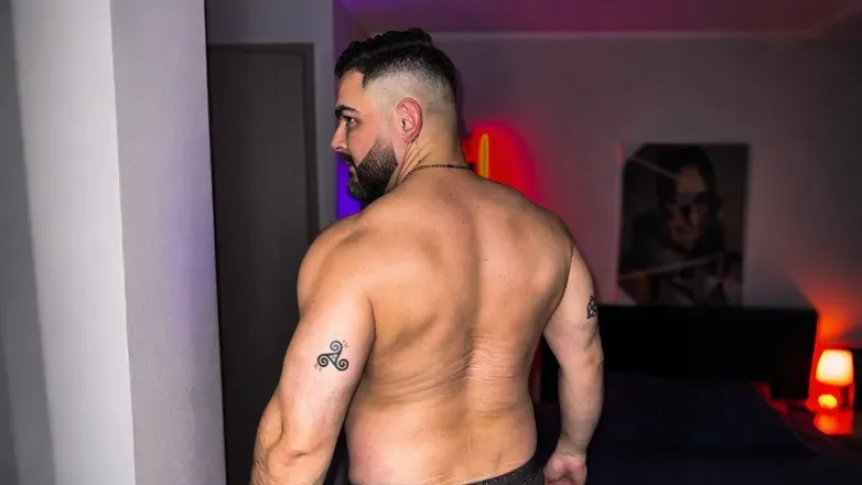 OnlyFans cuenta augustoalbornoz header 2