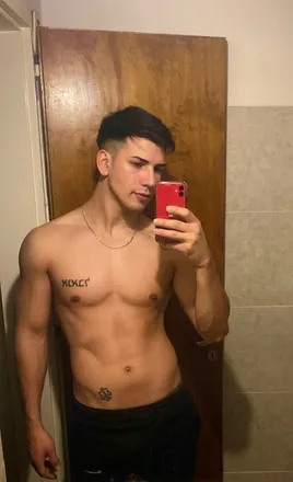 OnlyFans cuenta u266235747 header 2