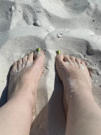 OnlyFans cuenta sweet_feet135 header 2