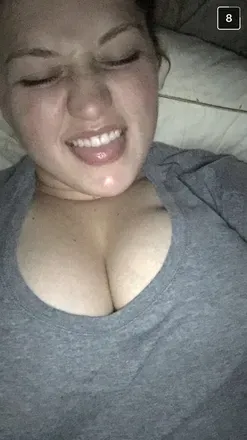 OnlyFans cuenta someonesnaughtywife avatar 1