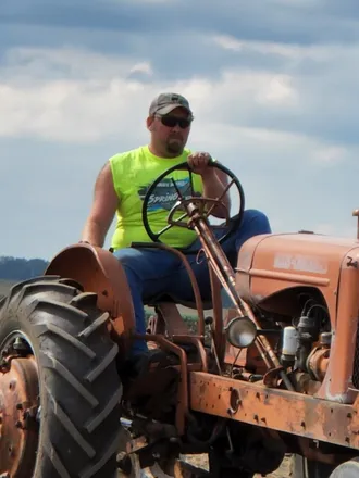 OnlyFans cuenta farmhandfling header 2