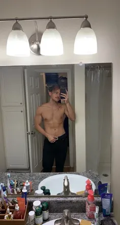 OnlyFans cuenta strawberry.father avatar 1