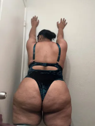 OnlyFans cuenta goddesskaytee95 header 2