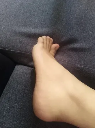 OnlyFans cuenta ari.ana.pies avatar 1