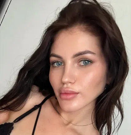 OnlyFans account  cute_julia avatar 1