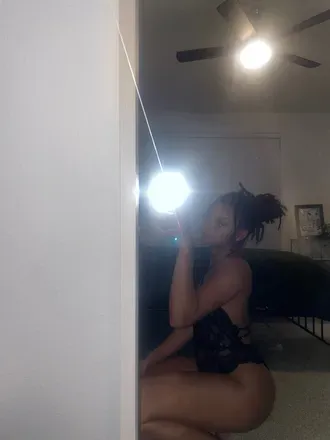 OnlyFans cuenta honeycee_11 avatar 1