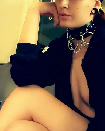 OnlyFans cuenta hannadrowzee header 2