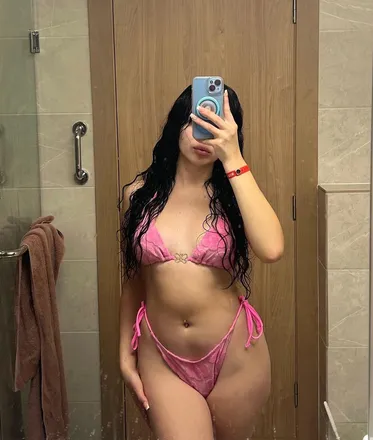 OnlyFans account  lovely_babyy header 2