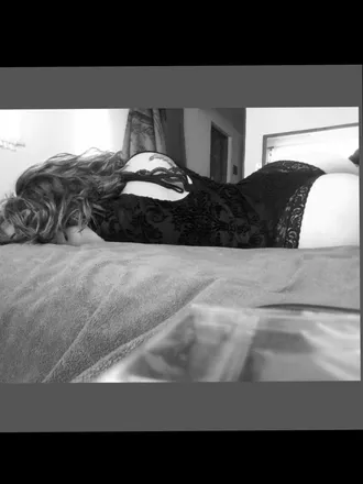 OnlyFans cuenta faniuugale header 2