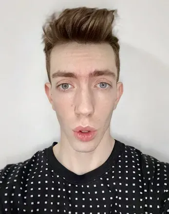 OnlyFans account  kylebbottom2020 avatar 1