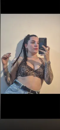 OnlyFans cuenta emily_curly header 2