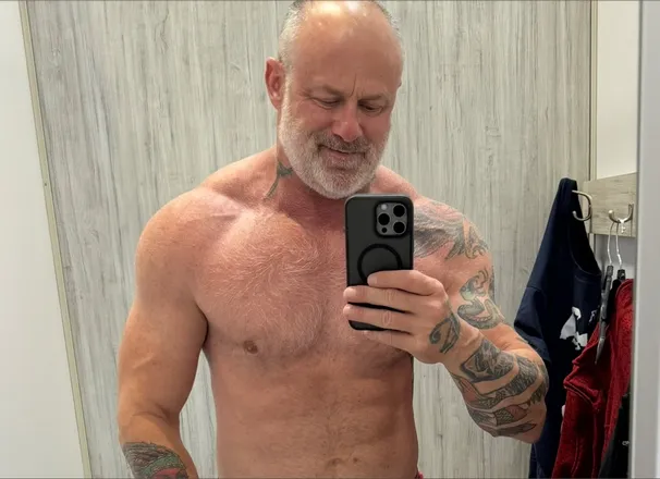 OnlyFans cuenta mobilejake1 header 2