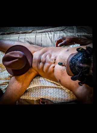 OnlyFans cuenta 1tooto header 2