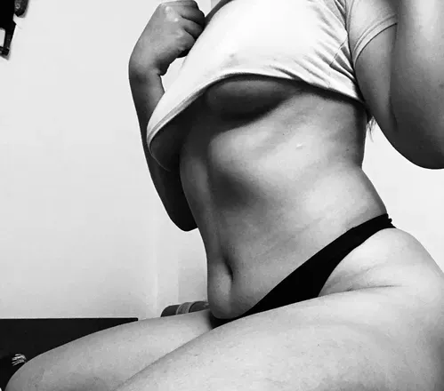 OnlyFans account  niracute header 2