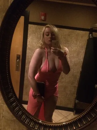 OnlyFans cuenta wettigerlily header 2