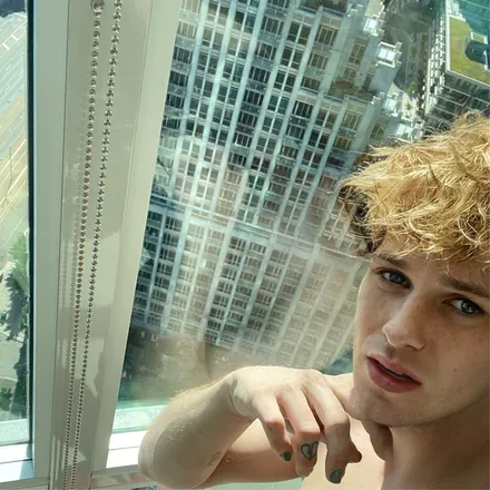 OnlyFans cuenta xocolt header 2