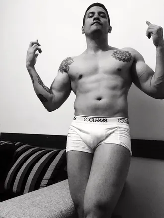 OnlyFans account  alejandroperozo header 2