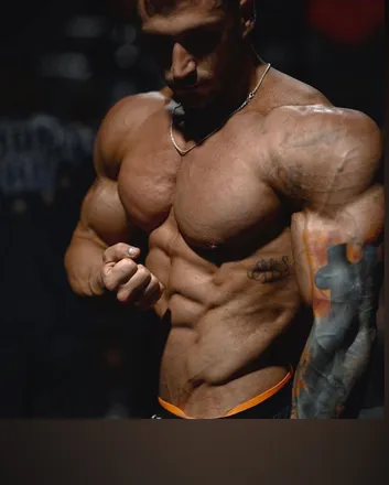 OnlyFans cuenta fitnessgod1 header 2