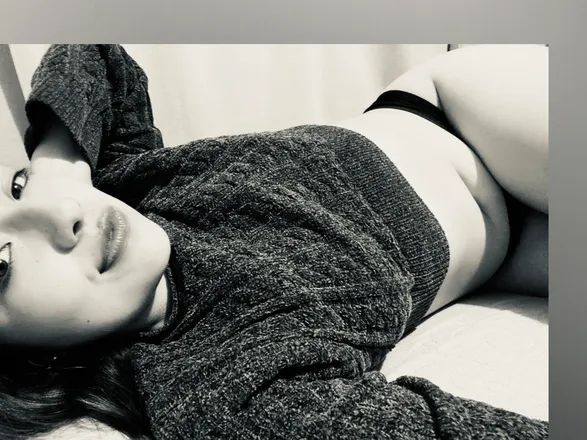 OnlyFans cuenta kattandwhite header 2