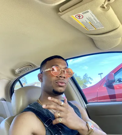 OnlyFans cuenta u189827892 header 2