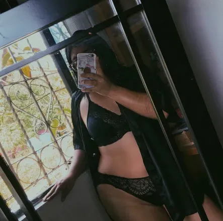 OnlyFans cuenta baewithglasses avatar 1