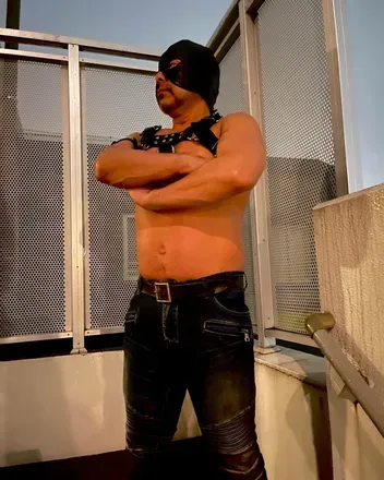 OnlyFans account  dkmrnmonly avatar 1