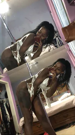 OnlyFans cuenta toniannpoles avatar 1