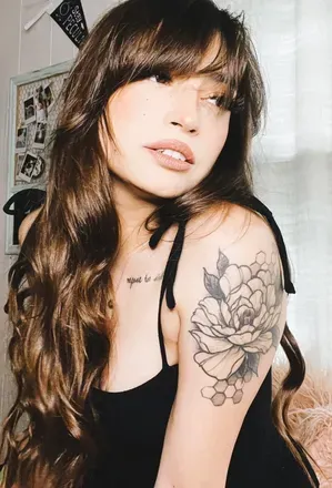 OnlyFans cuenta peaches_n_screams avatar 1
