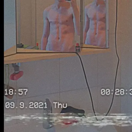 OnlyFans cuenta u208649998 header 2
