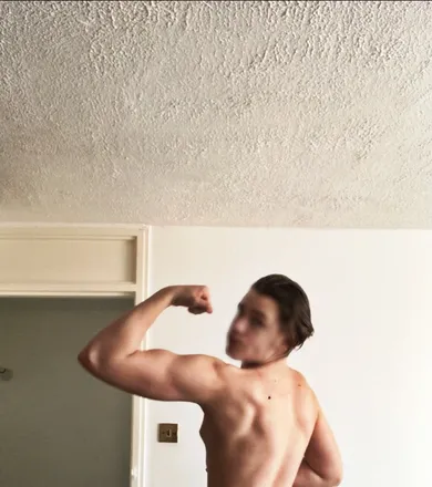 OnlyFans cuenta thatkindatallguy header 2