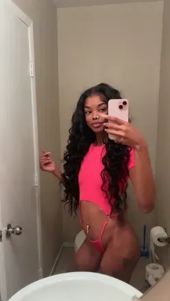 OnlyFans cuenta craveesummerfree avatar 1