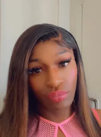 OnlyFans cuenta ibarbie header 2