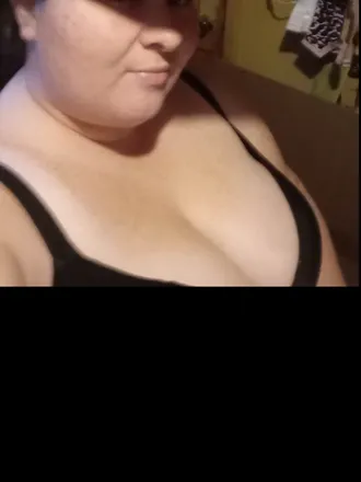 OnlyFans cuenta lesbianfarmgirl header 2