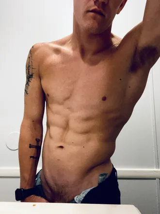 OnlyFans cuenta hot_correctionalofficer header 2