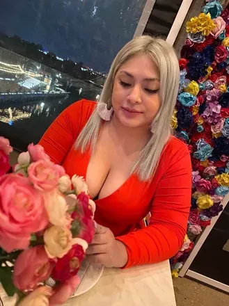 OnlyFans account  katietravelsnplay avatar 1